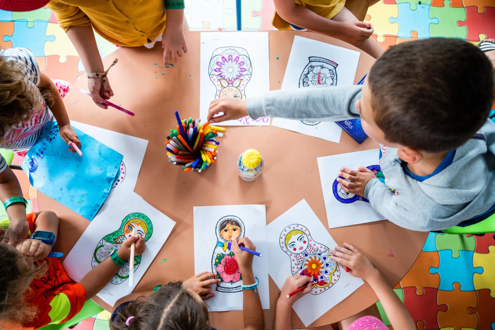 Club enfant loisirs créatifs au camping Le Tatiou